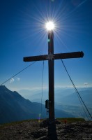 7: schönes Kreuz, noch schöneres Bummerl auch am Kammspitz :-)