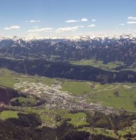 1: Der Samstag begann mit derselben Perspektive, wie der Freitag geendet hatte: Hoch über meiner Heimatstadt – mit schon hohen Cumulaten über den Tauern